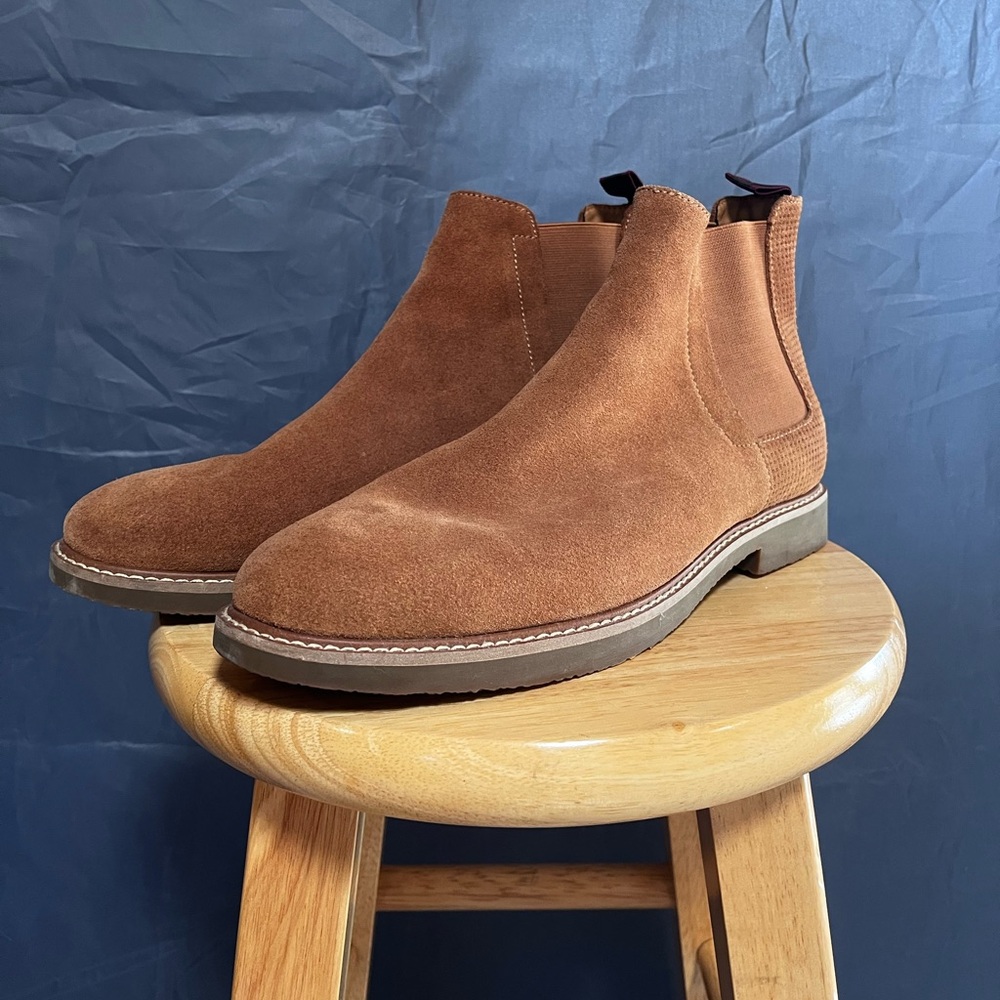 SZ 10 Steve Madden Highline Chelsea Boot